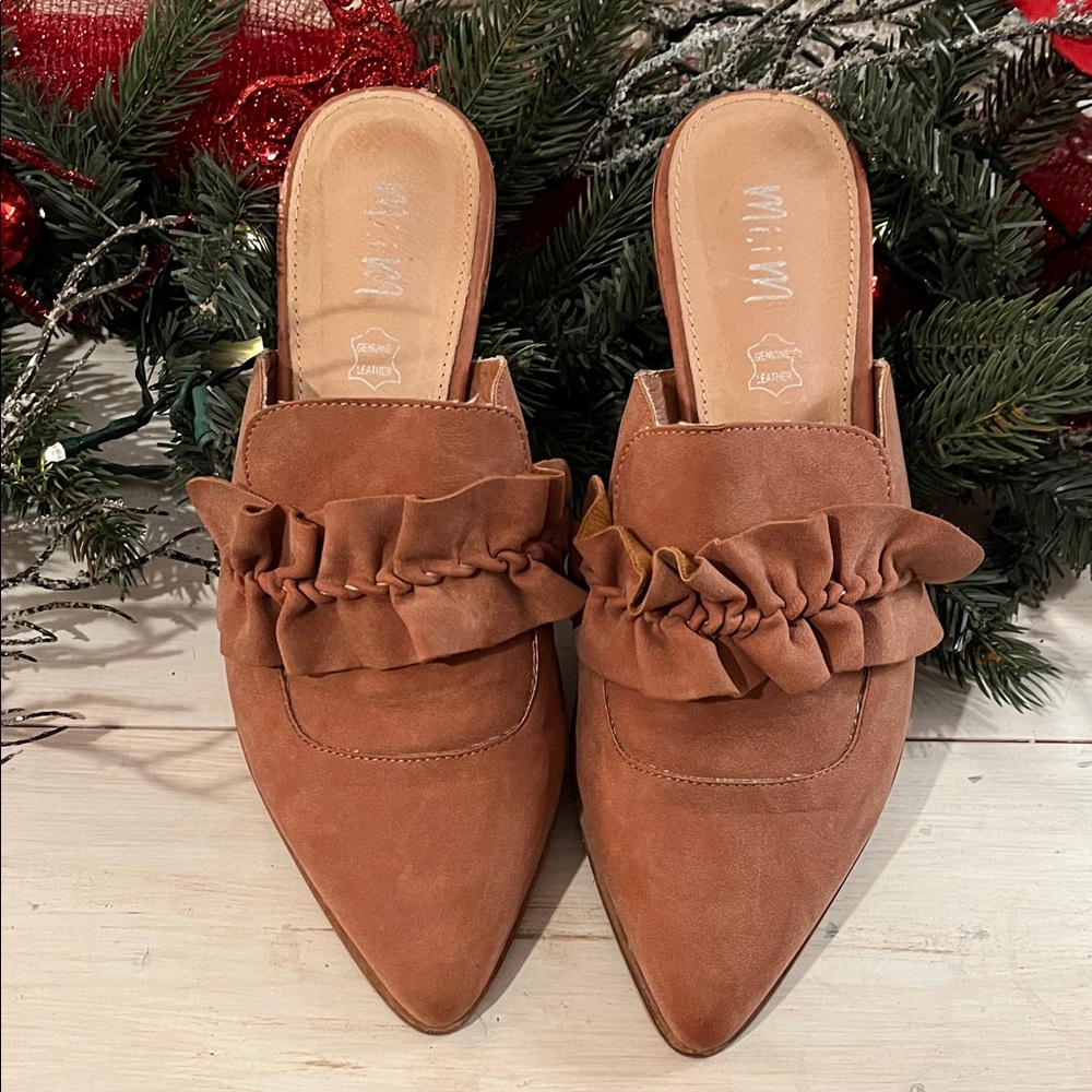 Chic Ruffled Brown Mules